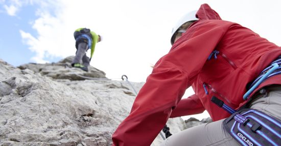 Kraft und Geschick am Klettersteig