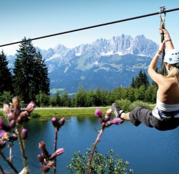 Durch die Lüfte schwingen im Hornpark in St. Johann