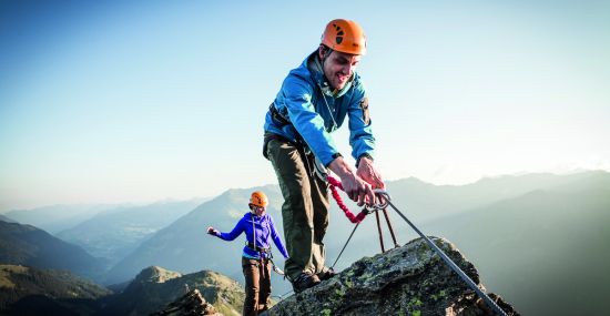 Bei Sonnenaufgang im Klettersteig