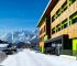 Perfekt für Deinen Skiurlaub: Durch die Nähe zum Skigebiet Hinterstoder-Höss ist das Explorer Hotel Hinterstoder Dein perfektes Basislager in Oberösterreich. Das Explorer Hotel in Hinterstoder im Winter