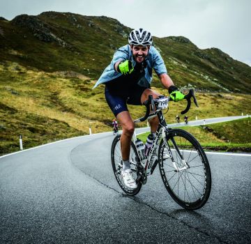 Begeisterter Radfahrer, Fotograf: Sportograf