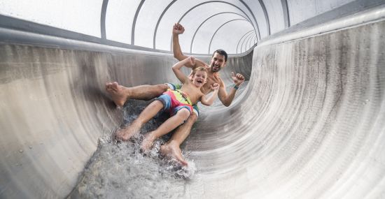 Rasant geht's die Rutsche runter