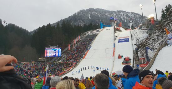 Skispringen