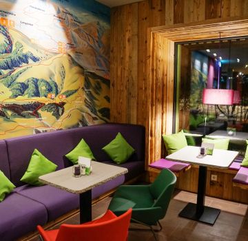 Die neuen Sitzecken im Explorer Hotel Bad Kleinkirchheim