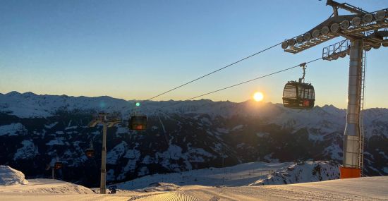 Earlybird Skiing Hochzillertal