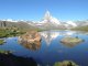Das Matterhorn spiegelt sich im Grünsee