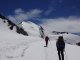 Wallis-Südseite 2. Tag - Über den Gletscher steigen wir angeseilt am langen Seil ab zur Rif. Guide d'Ayas
