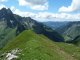 4. Tag - Blick beim Aufstieg zum Himmeleck (2.007 m) ins Oytal und auf die Höfats (links)